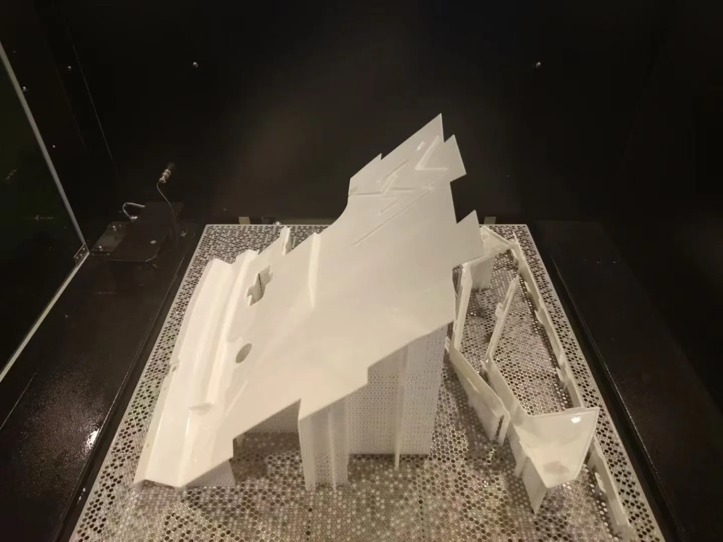 SLA vs SLS: How to Choose the Right 3D Printing Process